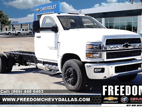 New 2023 Ford F150 LT image 1