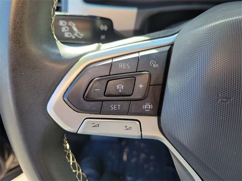 Used 2023 Volkswagen Atlas SE image 5