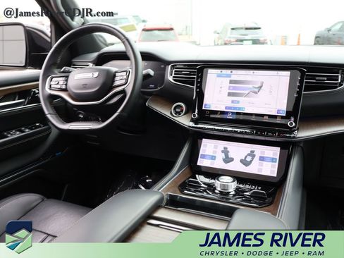 Used 2024 Jeep Grand Wagoneer L 4WD image 15