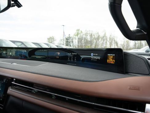 Used 2025 Lincoln Navigator L Reserve image 43