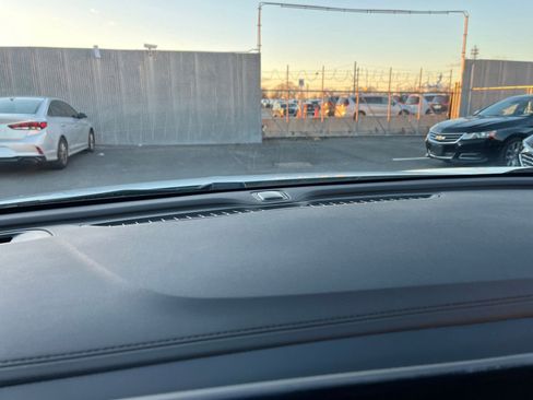 Used 2025 Buick Encore GX Preferred image 18