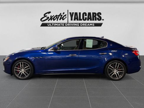 Used 2019 Maserati Ghibli RWD image 2