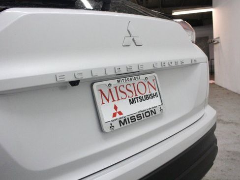 New 2026 Mitsubishi Eclipse Cross ES image 4