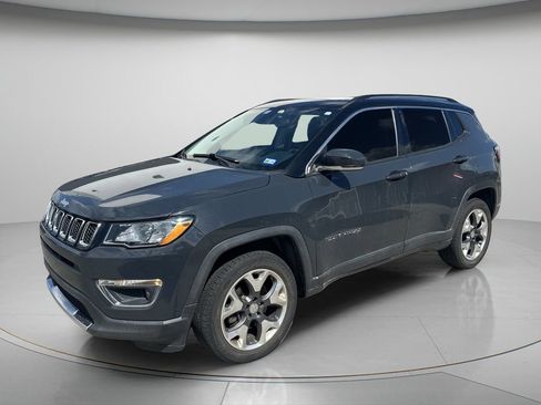 Used 2018 Jeep Compass Limited w/ Safe & Security Group AWD/4WD image 3