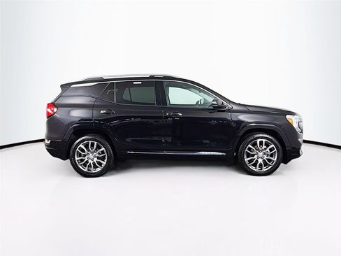 Used 2022 GMC Terrain Denali image 8