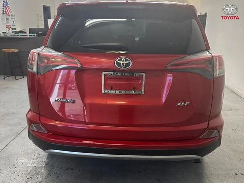 Used 2017 Toyota RAV4 XLE w/ Carpet Mat Package FWD image 6