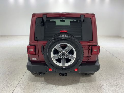 Used 2021 Jeep Wrangler Unlimited Sahara AWD/4WD image 4
