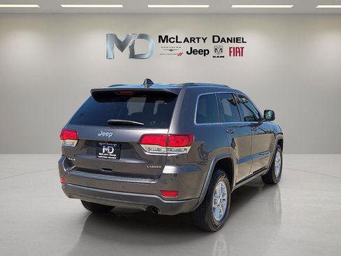 Used 2020 Jeep Grand Cherokee Laredo AWD/4WD image 5