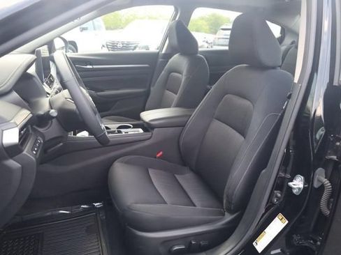 Certified 2023 Nissan Altima 2.5 SV w/ SV Premium Package AWD/4WD image 20