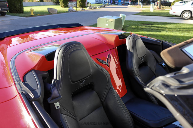Used 2016 Chevrolet Corvette Stingray Convertible w/ 2LT Preferred Equipment Group RWD image 43