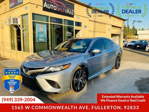 Used 2018 Toyota Camry SE FWD image 10
