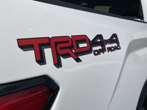 New 2026 Toyota Tundra Limited AWD/4WD image 12