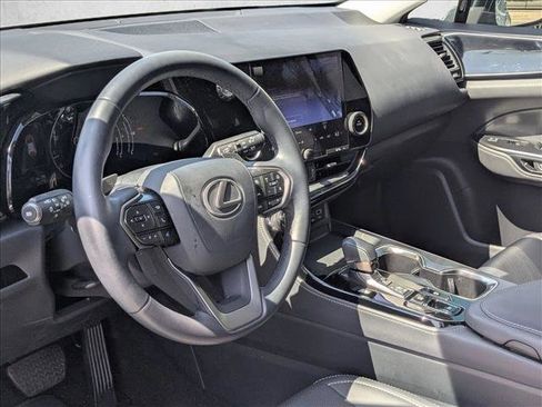 Used 2024 Lexus NX 250 FWD image 10