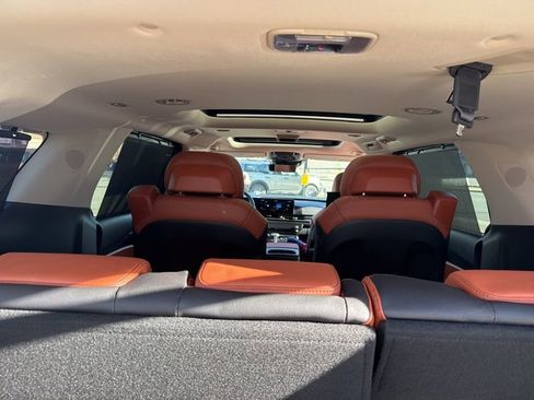 New 2026 Kia Carnival SX Prestige FWD image 12