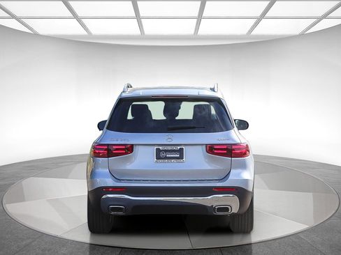 New 2026 Mercedes-Benz GLB 250 4MATIC image 3