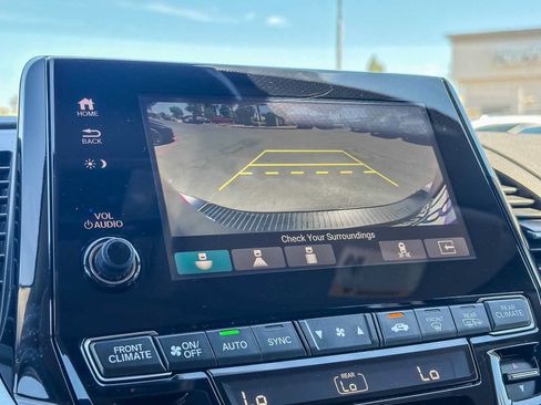 Used 2023 Honda Odyssey Touring image 25