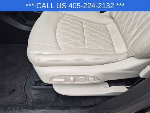 Used 2023 Buick Enclave Avenir AWD/4WD image 17