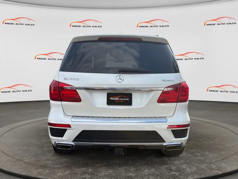 Used 2016 Mercedes-Benz GL 550 4MATIC image 9