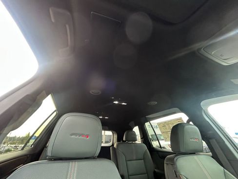 New 2026 GMC Acadia AT4 image 27