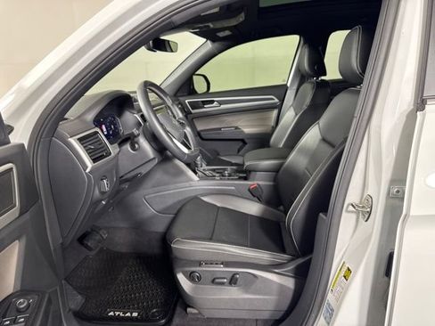 Used 2021 Volkswagen Atlas Cross Sport SEL AWD/4WD image 11