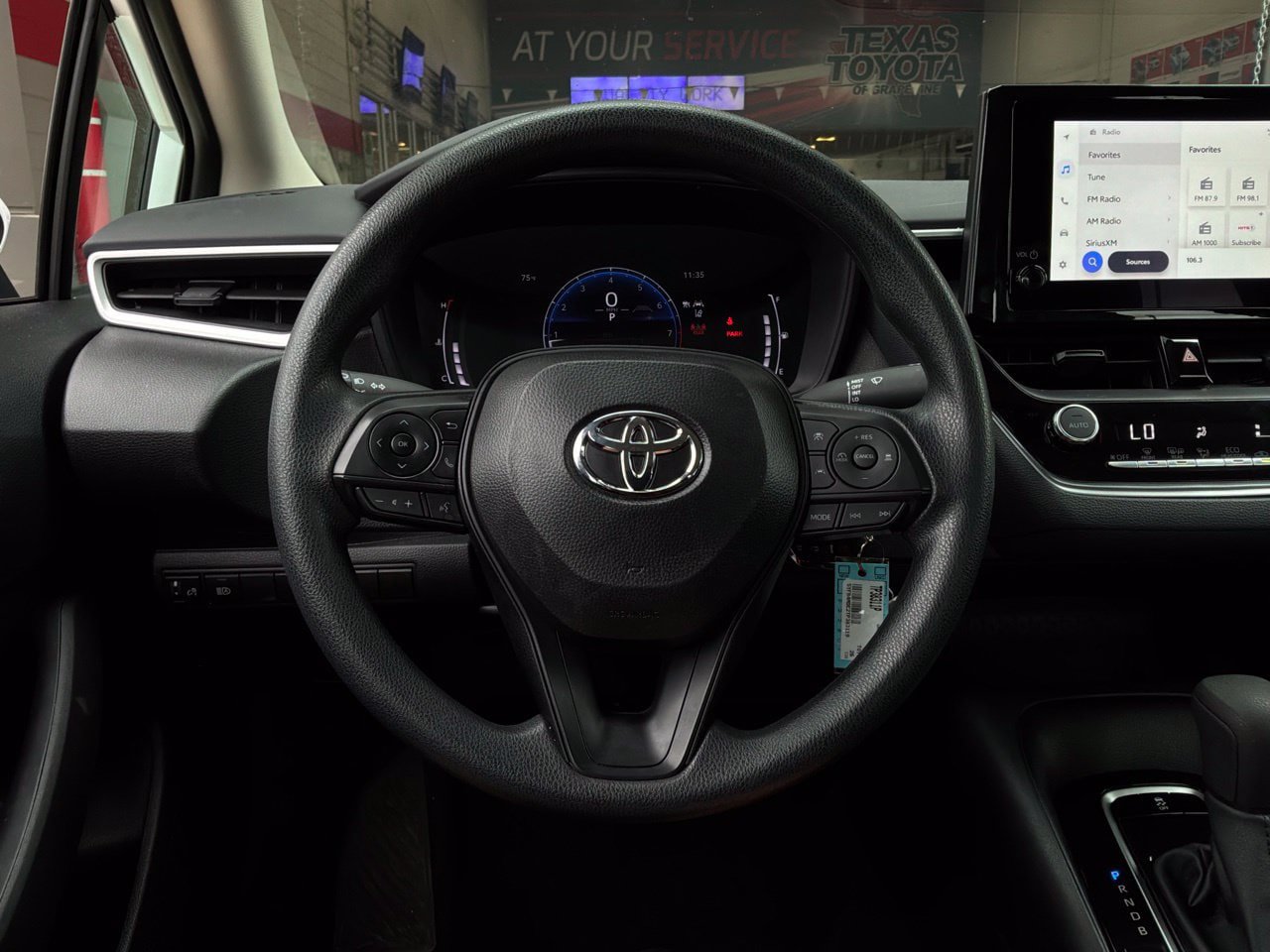 Used 2026 Toyota Corolla LE FWD image 32