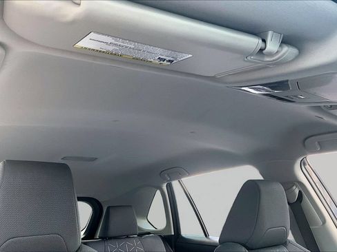 Used 2025 Toyota RAV4 XLE AWD/4WD image 22