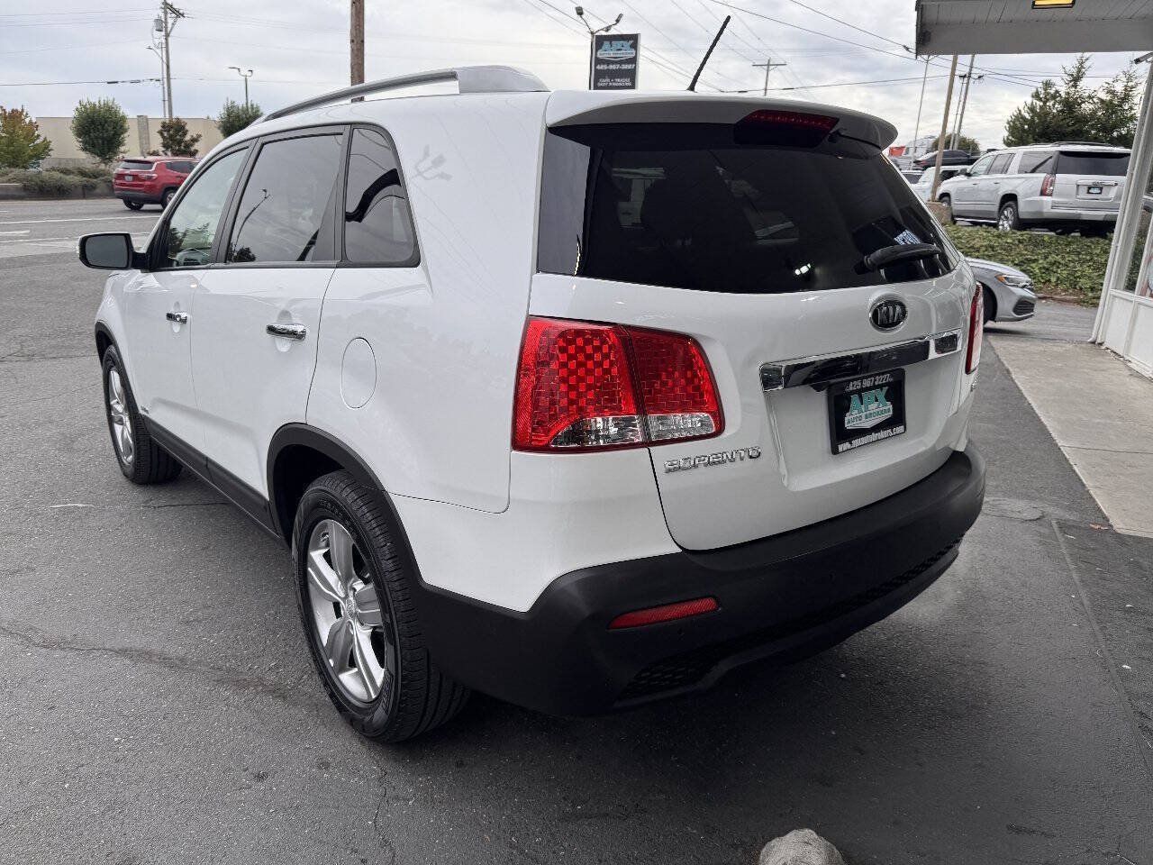 Used 2013 Kia Sorento EX AWD/4WD image 3
