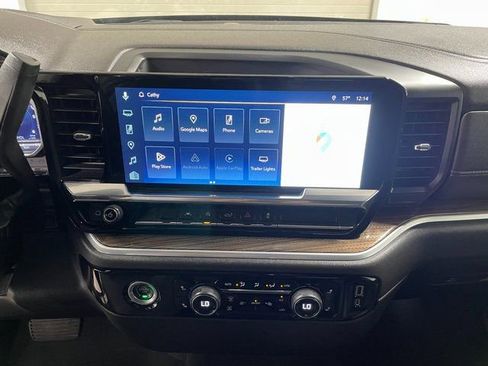 Used 2022 Chevrolet Silverado 1500 LT AWD/4WD image 16