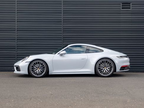 Certified 2024 Porsche 911 Carrera S RWD image 2