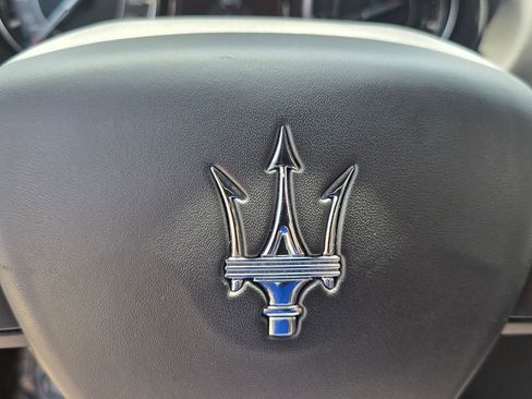 Used 2022 Maserati Levante Modena AWD/4WD image 29