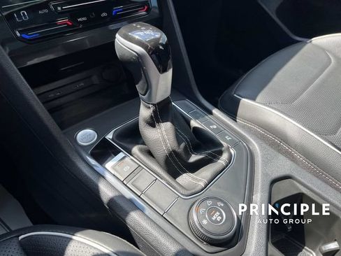 Used 2024 Volkswagen Tiguan SEL R-Line w/ MDO Package, Two-Row AWD/4WD image 27