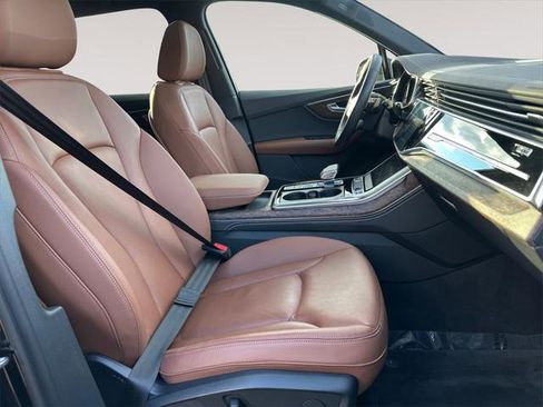 Certified 2025 Audi Q7 2.0T Premium Plus image 15