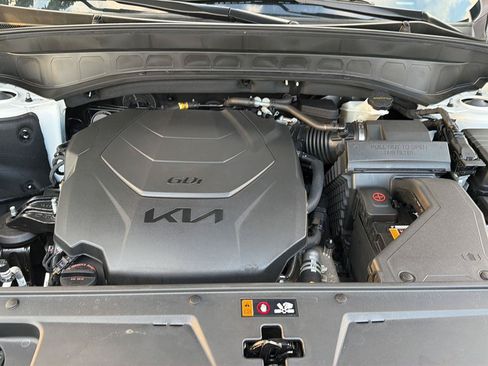 Used 2025 Kia Telluride S FWD image 35
