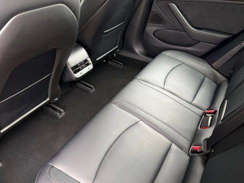 Used 2017 Tesla Model 3 Long Range image 14