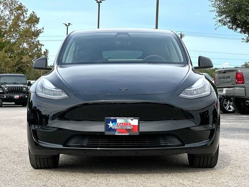 Used 2023 Tesla Model Y Long Range AWD/4WD image 10