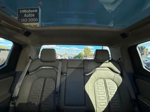 Used 2022 Rivian R1T Adventure image 21