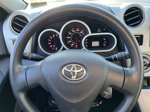 Used 2009 Toyota Matrix S image 16