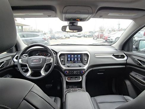 Used 2023 GMC Acadia SLT image 22