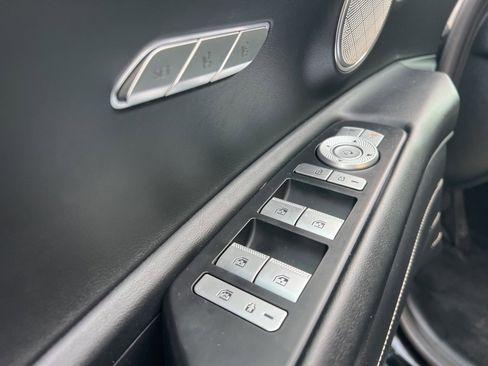 Used 2023 Genesis GV80 2.5T w/ Prestige 20" Package image 13