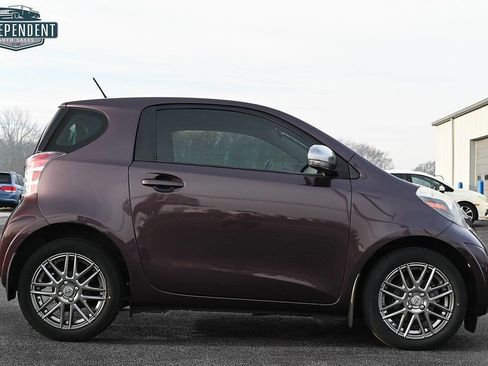 Used 2012 Scion iQ Base 2dr Hatchback image 2