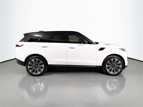 Certified 2023 Land Rover Range Rover Sport SE image 4