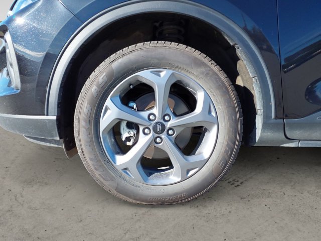 Used 2025 Ford Escape ST-Line Select AWD/4WD image 9