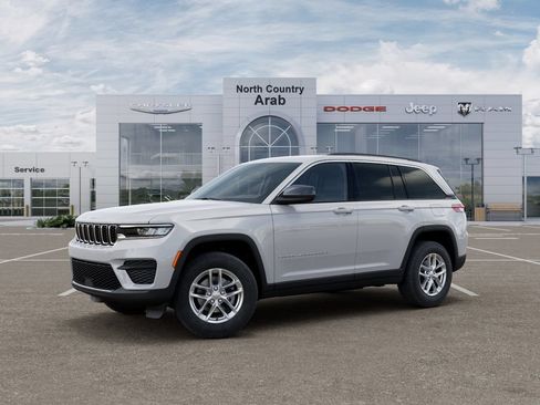 New 2026 Jeep Grand Cherokee Laredo AWD/4WD image 2