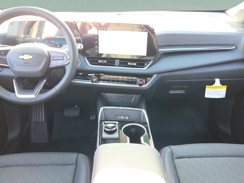 New 2026 Chevrolet Equinox LT image 13