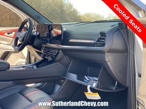 New 2026 Chevrolet Traverse RS FWD image 20