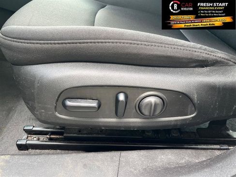 Used 2023 Chevrolet Malibu LT FWD image 22