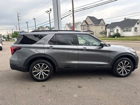 New 2026 Ford Explorer ST-Line AWD/4WD image 5