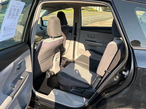 Used 2017 Toyota Prius V Three w/ Carpet Mat Package FWD image 28