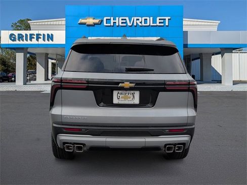 New 2026 Chevrolet Traverse LT w/ Driver Confidence Package image 8