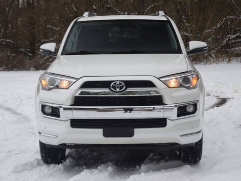 Used 2018 Toyota 4Runner Limited image 22